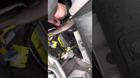 Apr 17, 2019 · How to Reset the Airbag Light. Step 1: The first thing you need to do is remove the negative battery cable from the terminal and wait AT LEAST 10-15 minutes for the capacitors to discharge. Step 2: Make sure that your wheels are straight and that your steering wheel is facing straight. Hold the center section of the wheel in place — where ...