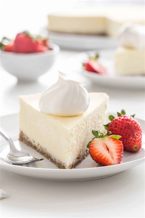 Cheesecake low carb cheesecake. There's no need to use a water bath here. This cheesecake tastes even better the next day. In this recipe, you can use 3 tablespoons monk fruit/allulsoe blend, 3 tablespoons allulose, or 1 ½ teaspoons stevia/erythritol blend. Prep Time: 10 minutes. Cook Time: 20 minutes. 