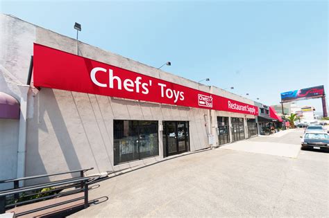 8 Jul 2022 ... Chefs' Toys operates an online store as well as seven brick-and-mortar locations, including in Van Nuys, West LA, Torrance, Corona/Inland .... 
