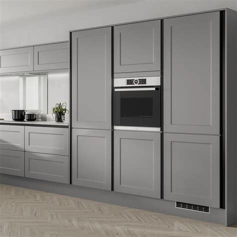 Chelford Slate Grey Handleless Kitchen Fitted Kitchens Howdens ...