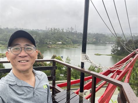 Chengsheng skm.  Situ&eacute; aux deux derniers &eacute;tages de la Place Bonaventure et re...