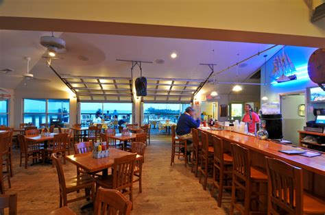 Cherry grove beach restaurants. This family-friendly North Myrtle Beach condo building is located on the beach, within a 5-minute walk of Cherry Grove Oceanfront Park and Cherry Grove ... 