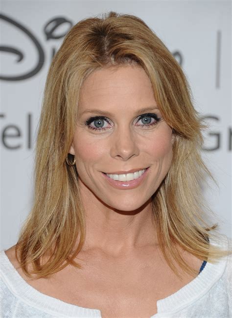 Cheryl.hines - Cheryl Hines breaks down what happened at her first audition for “Curb Your Enthusiasm” with the iconic Larry David 藍