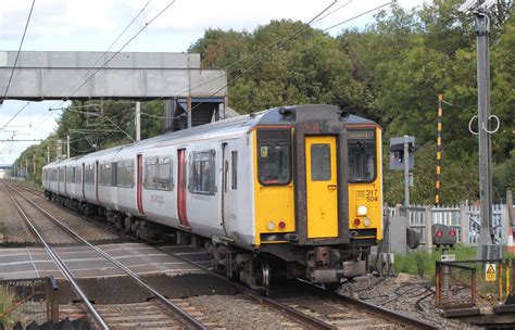 Cheshunt Train Station Information - Greater Anglia