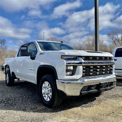 The average Chevrolet Silverado 2500HD costs about $58,786.61. The average price has decreased by -4% since last year. The 415 for sale on CarGurus range from $3,995 to …. 