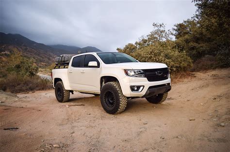 Chevy colorado build. 28 Jul 2022 ... Enhanced performance with three off-road models — including the first-ever Trail Boss and an even more capable ZR2 — built on three specific ... 