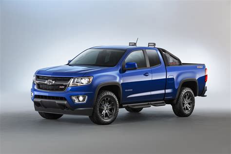 Chevy colorado trail boss. May 5, 2023 · This Trail Boss stickered for $41,055; a comparable Silverado Trail Boss would be $50,835 and still has the old, crappy GM truck interior with the small, non-Google touchscreen. 