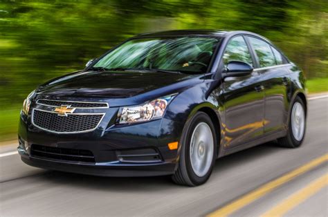 Chevy cruze diesel issues. Bryce, 01/11/2018. 2017 Chevrolet Cruze LT 4dr Sedan (1.6L 4cyl Turbodiesel 9A) 12 of 13 people found this review helpful. Very quick acceleration at low speeds due to higher torque from the ... 