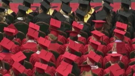 Chicago Public Schools celebrates record breaking graduation rates