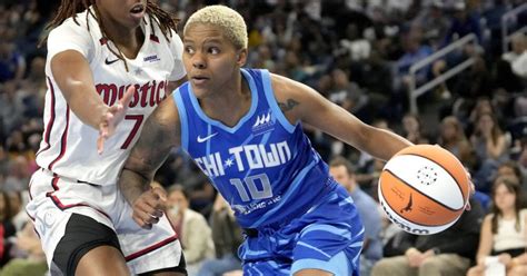 Chicago Sky players say ‘it didn’t feel too different’ as they win their 1st game after coach James Wade’s sudden exit