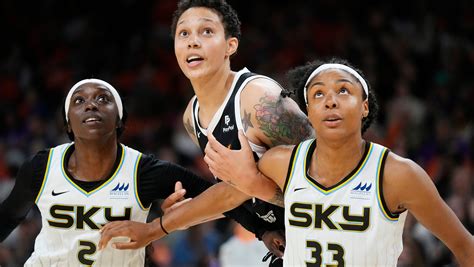 Chicago Sky still competitive after massive changes since winning 2021 WNBA title