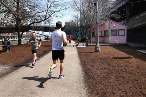 Chicago Tribune - Riverwalk rising: City banking on boom to pay …