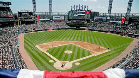 Chicago White Sox are considering a move from Guaranteed Rate Field, a report says — and possibly out of town