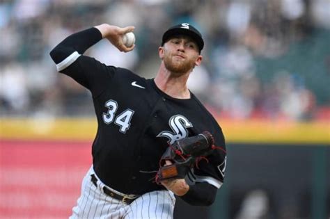Chicago White Sox drop series finale 6-3 to Texas Rangers, their 8th loss in 11 games