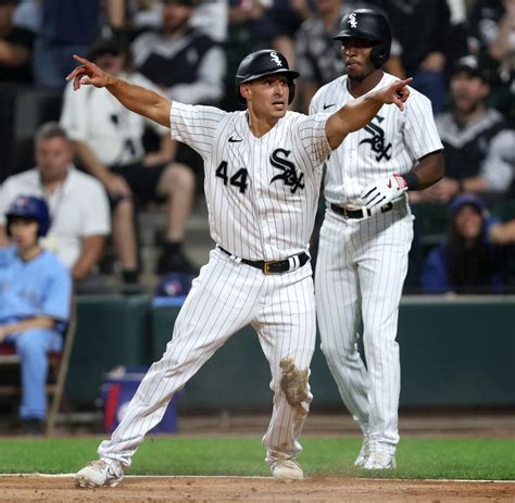 Chicago White Sox get swept in a doubleheader by the Toronto Blue Jays, falling a season-high 15 games under .500