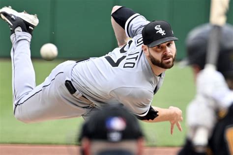 Chicago White Sox trade starting pitcher Lucas Giolito to the Los Angeles Angels for minor leaguers
