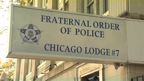 Chicago and police union reach tentative deal on 20% raise for officers