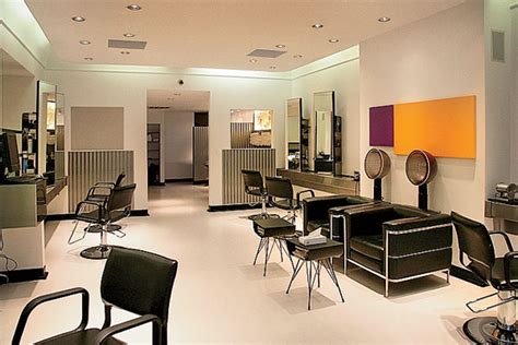S&M Hair Salon is Chicago's best salon for balayage, locating at Canal Plaza. At S&M Hair Salon, we offer a wide varieties of haircuts, styling, coloring, balayage, perm, highlights, extension, and more. S&M stylists and colorists have an average of 20 year professional experience to provide you with creative unique designs that fits your own style!.