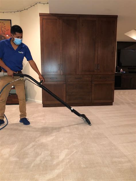 Chicago carpet cleaning. Choose our budget - friendly carpet cleaning service in Chicago. Professional team handling rug cleaning for customers in Chicago, IL. Call Today: (312) 888-7073 