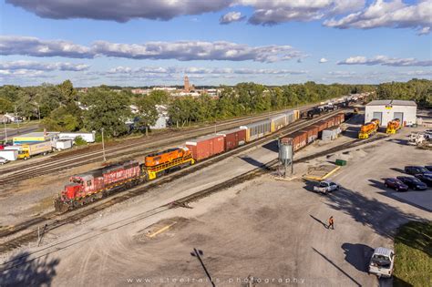 Chicago ft wayne and eastern railroad. On November 27, 2021, I chased the Chicago, Fort Wayne & Eastern Railroad between Columbia City and Warsaw, Indiana. I caught video of the train in Larwill, ... 