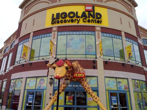 Chicago legoland. The store is located inside the entrance of the LEGOLAND Discovery Center Chicago attraction at The Streets of Woodfield Mall. What is the phone number of the LEGO Store? LEGOLAND Discovery Center Chicago's main phone line is (847) 592-9700. 