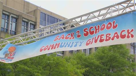 Chicago nonprofit celebrates 5th anniversary with back-to-school event