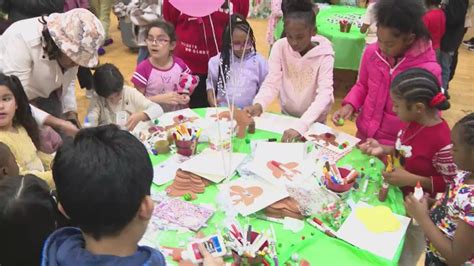 Chicago nonprofit hosts holiday event for families impacted by gun violence