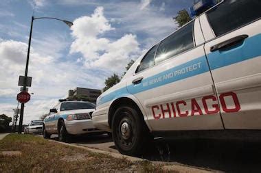 Chicago police issue warning after 3 parked cars stolen in Gage Park