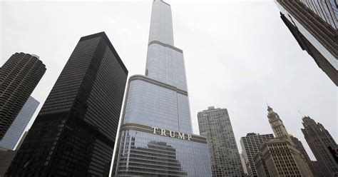 Chicago police send large response to downtown Trump Tower