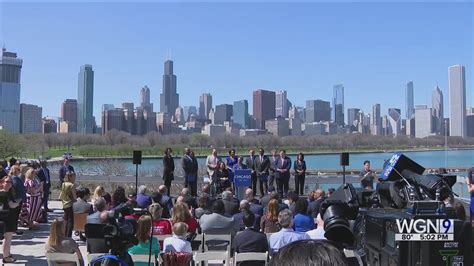 Chicago politicians promise spectacular 2024 DNC
