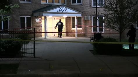 Chicago shooting: Man shot during argument on Far South Side