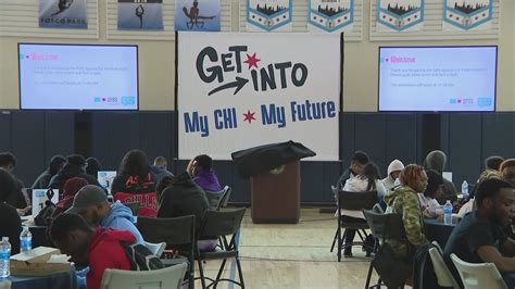 Chicago teens, officials kick off Safe Spaces summer events