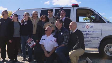 Chicago-area synagogues donate ambulance to EMS agency in Israel