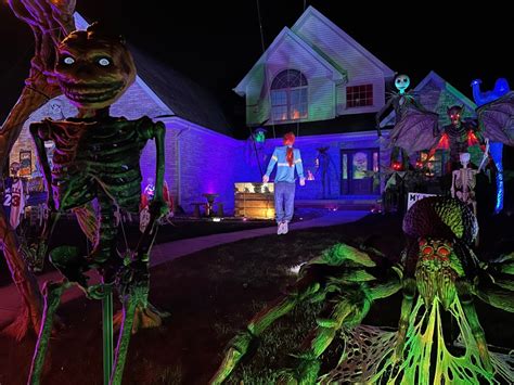 Chicagoland's Halloween Houses: Ausumtism Lair in Dyer, Indiana