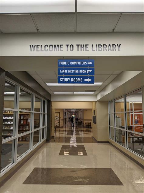 Chicagoland libraries targeted by bomb threats