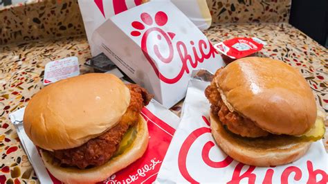With some 722 units in 35 states, Chick-fil-A Inc. is, after KFC and Popeye's/Church's, the United States' third largest fast-food chain specializing in chicken. In addition to the Chick-fil-A restaurants, which are run according to a unique 'Operator Agreement,' the company in 1985 launched the Dwarf House line of sit-down establishments, and in 1996 opened …. 