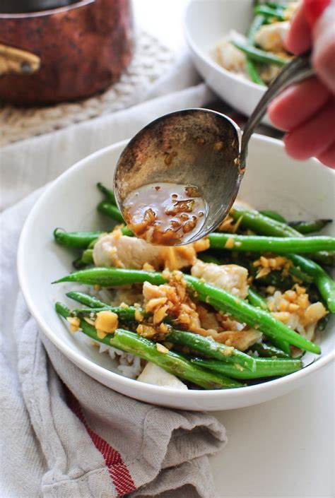 Chicken and Green Beans with a Garlic Ginger Pan Sauce