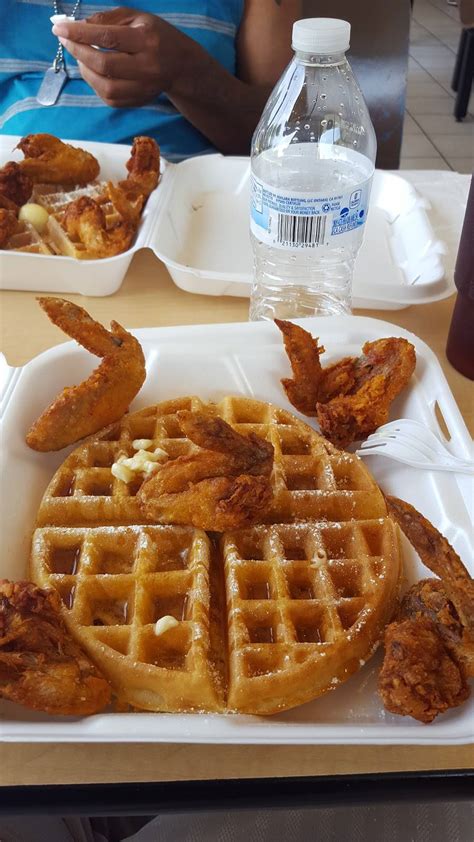  Crown Chicken & Waffle in District Heights is a popular burger restaurant known for using local ingredients. Highly-rated by customers, it is one of the most popular spots in the area on Uber Eats, with the early morning being the most popular time for orders. . 