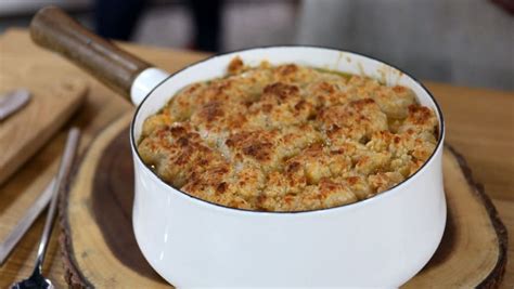 Chicken pot pie with cheddar biscuit topping - ctv