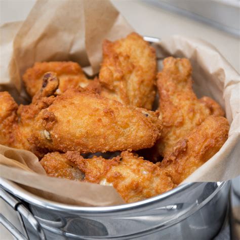 Chicken wing dings. If you’re a fan of Chinese cuisine, you’ve probably tasted the deliciousness of crispy fried chicken wings. These delectable treats are a popular dish in Chinese restaurants all ov... 