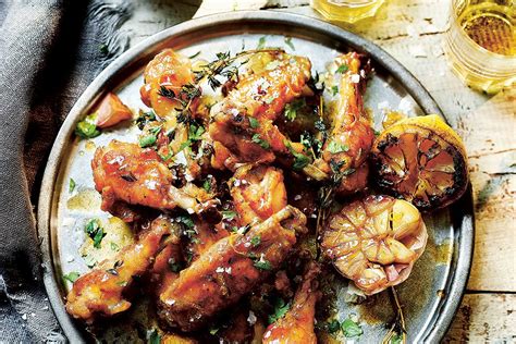 Chicken wings with lemon and honey dressing - HolaFoodie