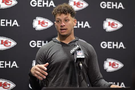 Chiefs’ Patrick Mahomes happy for reworked deal, chance to keep winning Super Bowls in KC