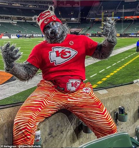 Chiefs superfan removes ankle monitor, skips court; warrant issued