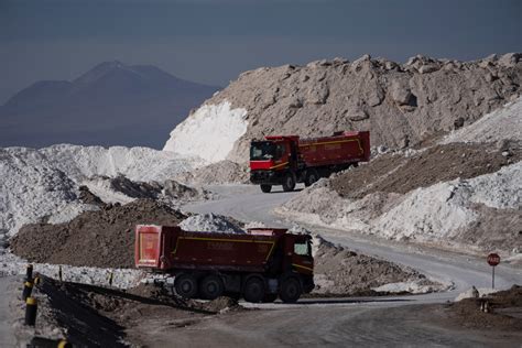 Chile leader wants state to share in any lithium extraction