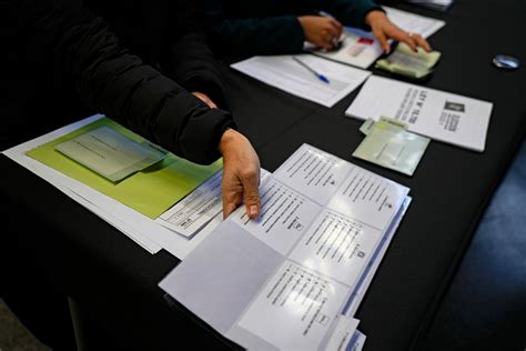 Chile to choose constitutional council, but apathy reigns