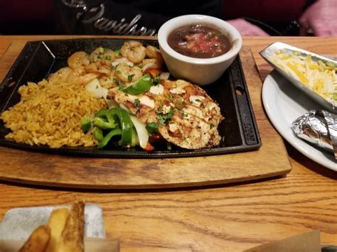 The dinner menu at Chili's Grill & Bar in Hattiesburg includes craft burgers, lighter fare of grilled chicken and tilapia, as well as sandwiches, fajitas, enchiladas, burritos, fresh Mex …. 