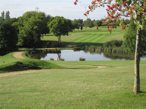 Chilworth Golf Center Details, Club Reviews, Green Fees and …