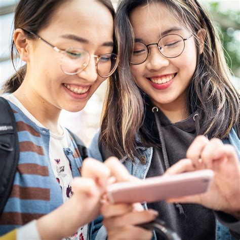 China's Gen Z & Millennials Lose Faith in Jobs: What It Means for YouTube SEO (2026)