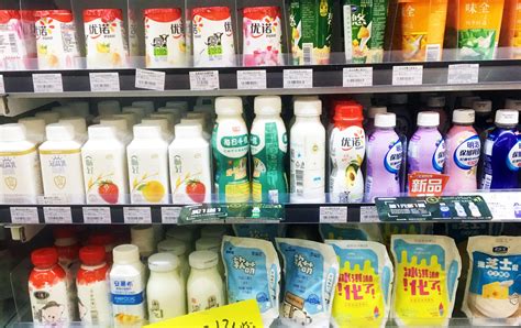 China Dairy Market & Forecast by Type (Liquid Milk, Milk …