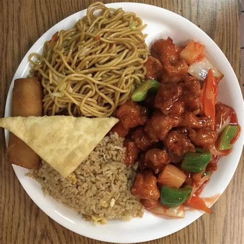 China delight oakhurst. Choice of entrée per person. $33.48. +. Family Dinner B (For 2) Appetizers: egg roll, crab rangoon and panko fried shrimp. Soup: Choice of hot & sour soup or wonton soup. Rice: Choice of steamed rice or fried rice. Choice of entrée per person. $36.48. 